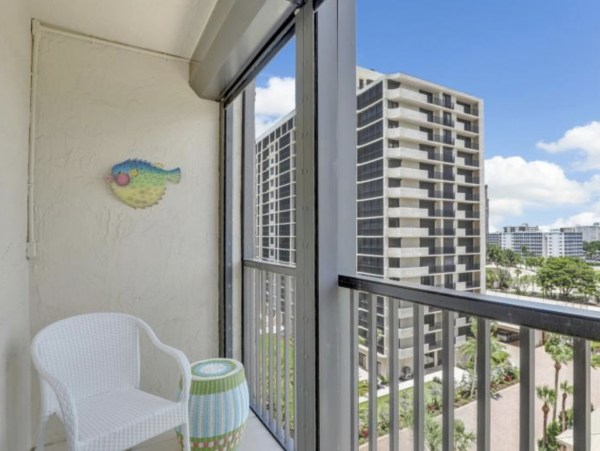 6th floor views Gulf Front of Vanderbilt Beach 3 month rental